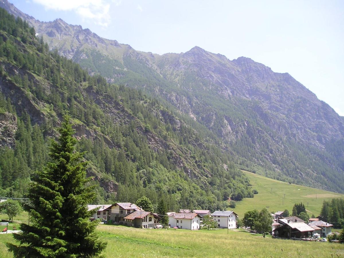 Ostello Dortoir De Ollomont Esterno foto